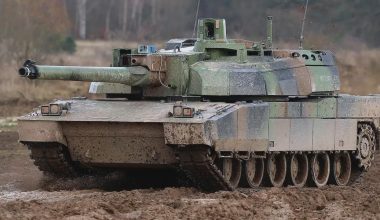 Bίντεο: Η Γαλλία μετατρέπει το άρμα μάχης Leclerc σε ένα μεγάλο anti-drone όπλο