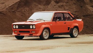 FIAT 131 Abarth Stradale 1976-1978: Μαγικό κουτί (βίντεο)