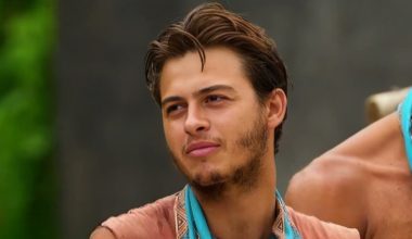 Πατέρας Σταύρου Φλώρου για το χειρουργείο: «Πέντε ώρες κράτησε αλλά η επέμβαση δεν ολοκληρώθηκε» (βίντεο)