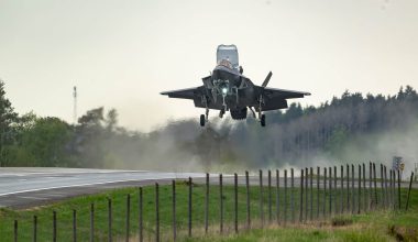 Βίντεο: Τα ιταλικά F-35B κάνουν πρόβες προσγειώσεων σε δρόμους στην Φινλανδία