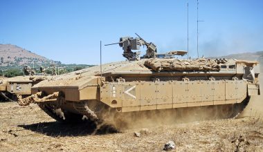 Δείτε πώς μέσα σε ελάχιστα δευτερόλεπτα η Χεζμπολάχ κατέστρεψε έμφορτο ισραηλινό “Namer” (βίντεο)