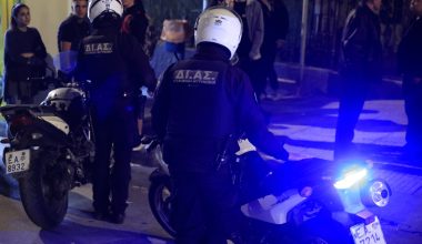 Ένταση στο Μικρολίμανο: Αστυνομικοί πυροβόλησαν και τραυμάτισαν άνδρα που είχε μαζί του όπλο και χειροβομβίδες