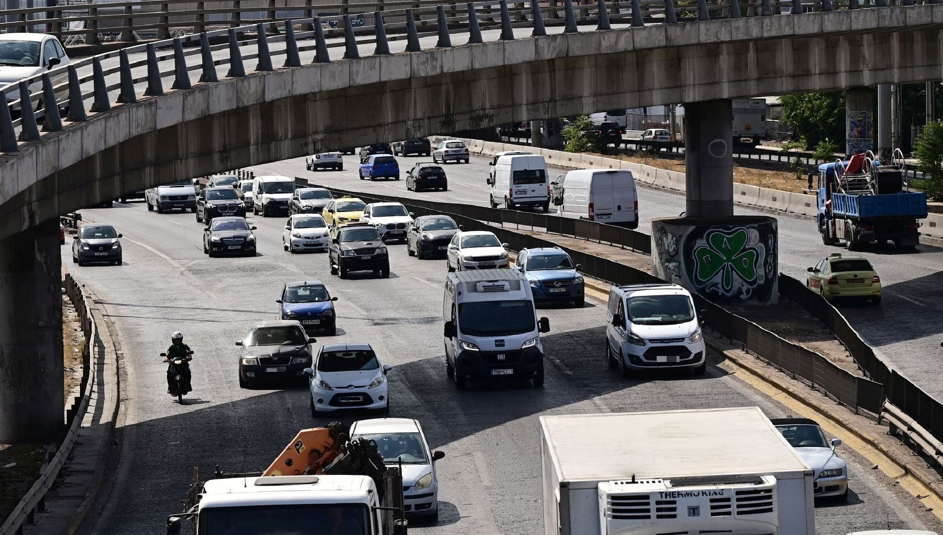 Με «τσουχτερό» πρόστιμο κινδυνεύουν όσοι δεν έχουν κάρτα καυσαερίων: «Δεν την έχουν βγάλει για 6 εκατ. οχήματα!»