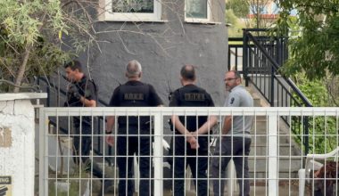 Θεσσαλονίκη: H ανακοίνωση της ΕΛ.ΑΣ. για την άγρια δολοφονία του 67χρονου από τον 30χρονο γιο του