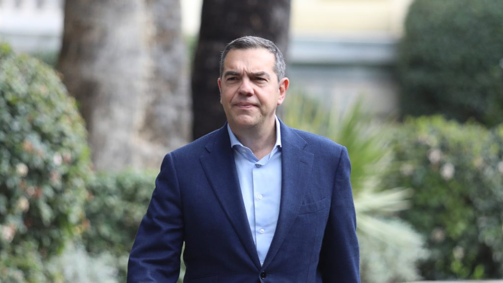 «Άρωμα» από Μπαρτσελόνα θα έχουν τα χρώματα του νέου κόμματος που ετοιμάζει ο Α.Τσίπρας (βίντεο)