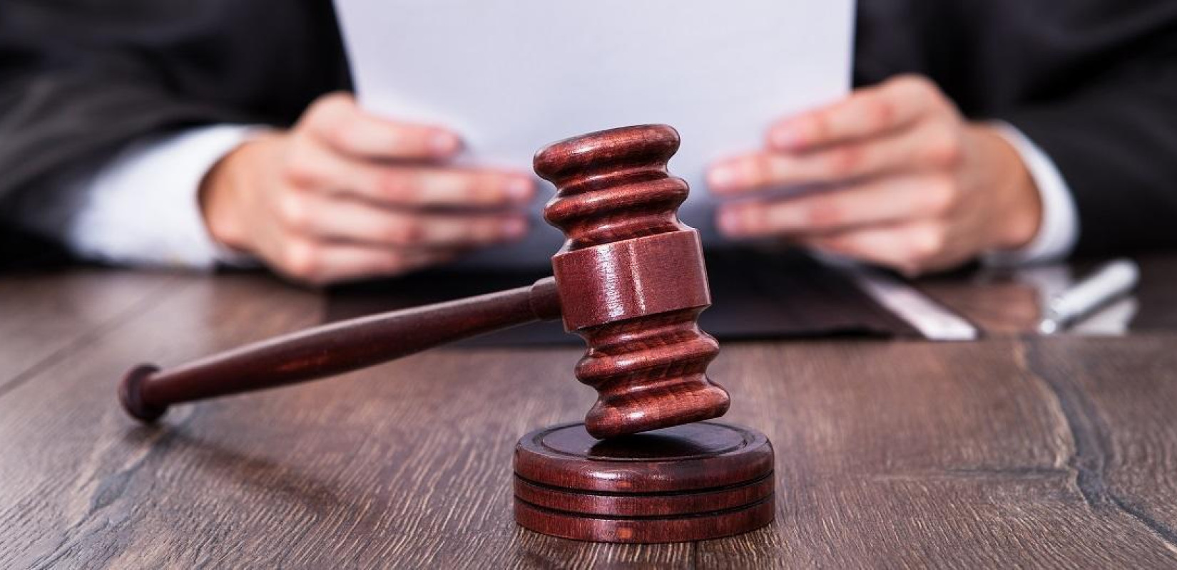 Πάτρα: Eλεύθερος αφέθηκε ο 35χρονος επιχειρηματίας που κατηγορούνταν για κακοποίηση 16χρονης