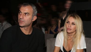 Δείτε φωτογραφίες: Πλήθος επωνύμων «αποχαιρετούν» την Γωγώ Μαστροκώστα – Ο κοινός παρονομαστής των αναρτήσεών τους
