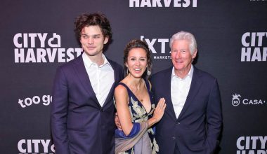 Έκπληκτοι οι θαυμαστές του «Euphoria» με τη συμμετοχή του 26χρονου γιου του Ρ.Γκιρ: Η ερωτική σκηνή με την Σ.Σουΐνι