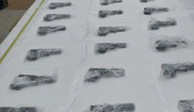 Προς μέλη της τουρκικής μαφίας που δρα στην Ελλάδα κατευθύνονταν τα 25 πιστόλια που εντοπίστηκαν στην Βόρεια Ελλάδα