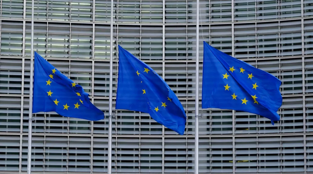 ΕΕ: Κάλεσε τον Ρώσο επιτετραμμένο μετά τις προειδοποιήσεις της Μόσχας για πλήγματα στο Κίεβο