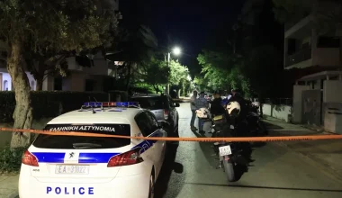 Χολαργός: Εκτός κινδύνου η 53χρονη που πυροβολήθηκε από τον 57χρονο σύζυγό της