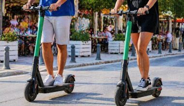 Κατατίθεται στη Βουλή το νομοσχέδιο για την απαγόρευση ανηλίκων με ηλεκτρικά πατίνια στους δρόμους