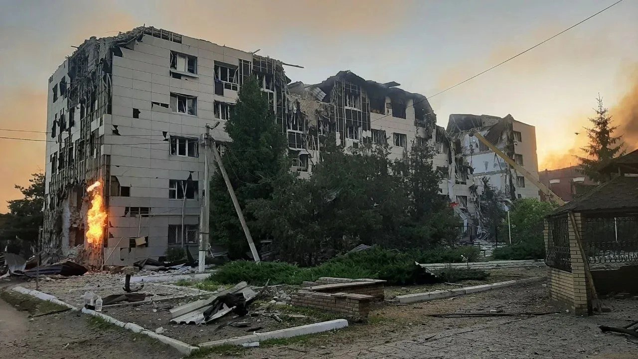 Ινδός πρώην αξιωματικός πληροφοριών για ουκρανική επίθεση σε κολλέγιο στο Λουγκάνσκ: «Ήξεραν ακριβώς τι κτυπούσαν»