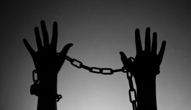 Ελλάδα: Πρωταθλήτρια Ευρώπης στις ώρες εργασίας σε σχέση με τον ευρωπαϊκό μέσο όρο