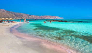 TripAdvisor: Το Ελαφονήσι αναδείχθηκε η ομορφότερη παραλία παγκοσμίως