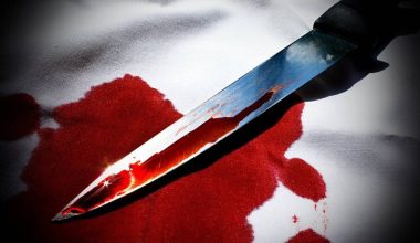 Στη ΜΕΘ του νοσοκομείου Χανίων 30χρονος: Βρέθηκε μαχαιρωμένος μέσα στο σπίτι του