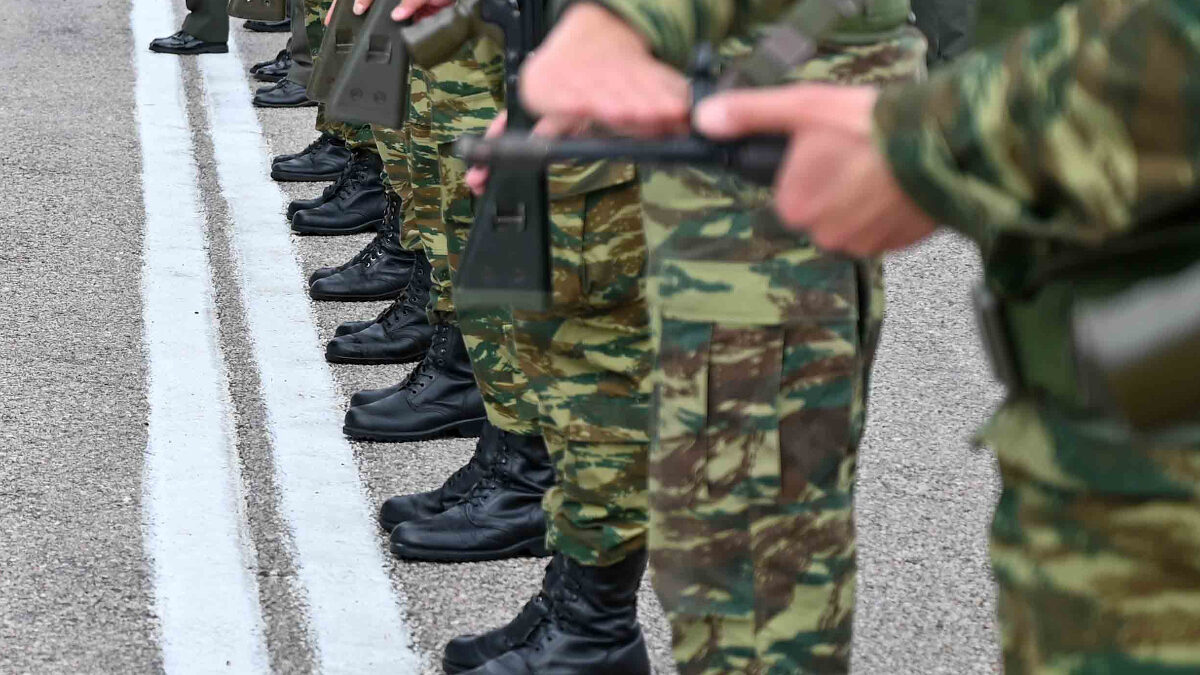 Ηρωική πράξη από στρατιωτικό στην Ξάνθη: Έσωσε έγκαιρα μεθυσμένο πολίτη που τον εντόπισε στη μέση της Εθνικής Οδού