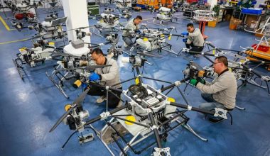 Κίνα: Νέος αλγόριθμος επιτρέπει σε σμήνη drones να εντοπίζουν και να πλήττουν στόχους χωρίς ανθρώπινη παρέμβαση