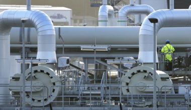 Διεθνή διαπλοκή στην υπόθεση των αγωγών LNG αποκαλύπτει ο Guardian – Η σχέση AAFS και AKTOR