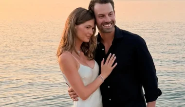 Αμαλία Κωστοπούλου και Τζακ Μέντγουελ ενώθηκαν με τα ιερά δεσμά του γάμου στη Μεσσηνία: Δείτε φωτογραφίες
