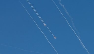 Σειρήνες στο βόρειο Ισραήλ μετά από εκτόξευση δεκάδων βλημάτων από τον Λίβανο
