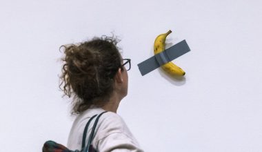 Εξαφανίστηκε και πάλι η γνωστή μπανάνα «έργο τέχνης» – Φόβοι ότι αυτή την φορά έχει φαγωθεί