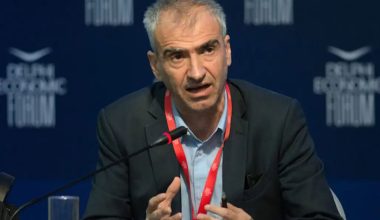 Ο Ν.Μαραντζίδης καταθέτει μήνυση κατά του εκδότη Κ.Βαξεβάνη που τον συνδέει με βρετανικές μυστικές υπηρεσίες