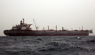 Οργισμένη αντίδραση της Μόσχας στην κατάληψη του ρωσικού τάνκερ από το γαλλικό Ναυτικό στον Ατλαντικό