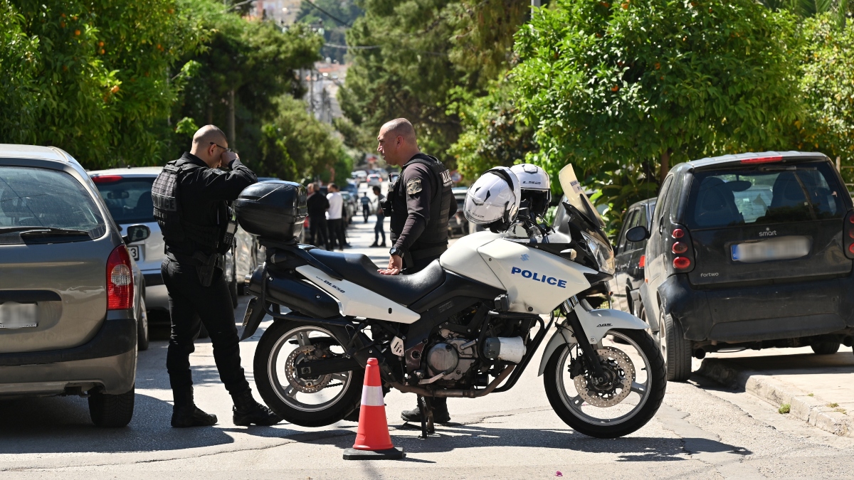 Φρικτές αποκαλύψεις για την δολοφονία της 39χρονης από τον 41χρονο – Στο διπλανό δωμάτιο ήταν τα παιδιά τους