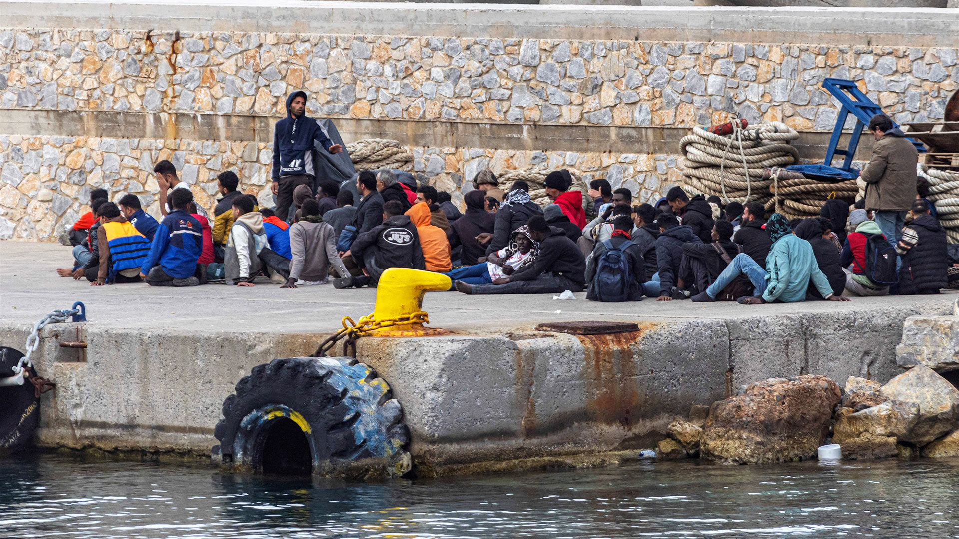 Νέα καραβιά παράνομων μεταναστών έφτασε στην Γαύδο: Πληροφορίες ότι είναι μόνο άνδρες