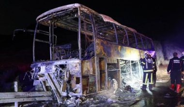 Εικόνες αρχαίας τραγωδίας στην Τουρκία: 8 νεκροί μετά από φωτιά σε λεωφορείο – Απανθρακώθηκε μωρό μόλις 9 μηνών