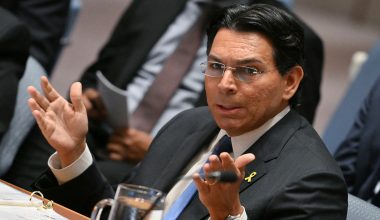 Ο Ισραηλινός πρέσβης στον ΟΗΕ περιγράφει με απλά λόγια πόσο τα drones-FPV έχουν αλλάξει την μορφή του πολέμου