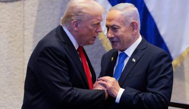 Έκρηξη Τραμπ κατά Νετανιάχου: «Είσαι γαμη….. τρελός – Εγώ σε έσωσα από την φυλακή»