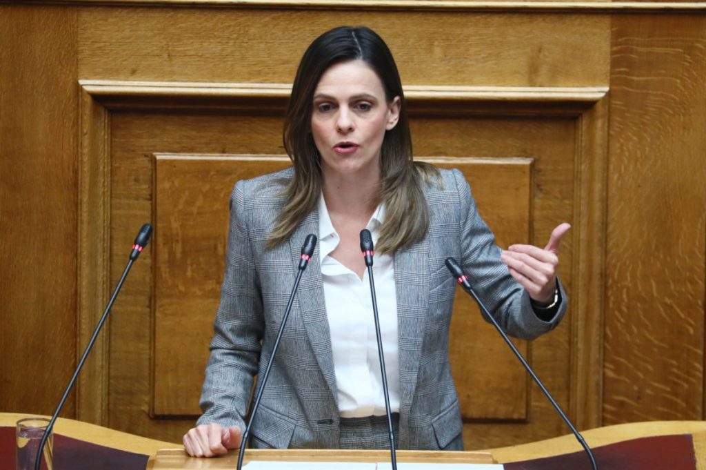 Η Έφη Αχτσιόγλου παραιτήθηκε από βουλευτής: «Είναι μια πράξη συνείδησης»