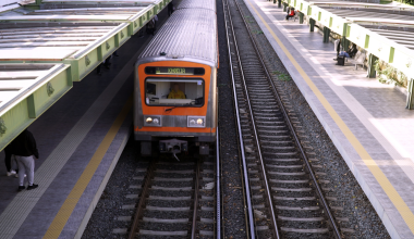 Ηλεκτρικός: Εκτός λειτουργίας τέσσερις σταθμοί λόγω βλάβης στη σηματοδότηση