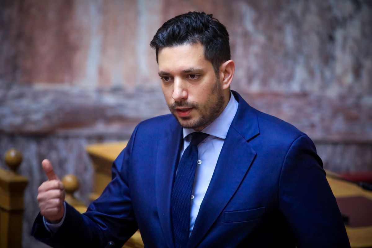 Κ.Κυρανάκης: «Μόνο με κράνος η ενοικίαση μοτοσικλέτας και γουρούνας»