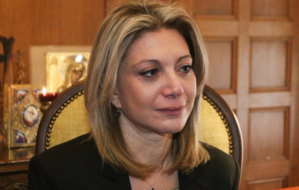 Η Μ.Καρυστιανού διερωτάται: «Έχω δει πολιτικούς με το εβραϊκό κιπά… σημαίνει κάτι αυτό;» (βίντεο)