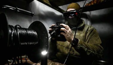 Απίστευτο βίντεο: Ρωσικό FPV κινείται σε χαμηλό ύψος εν μέσω «νεκρικής σιγής» στη Χερσώνα