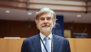 Ολλανδός ευρωβουλευτής αποκαλύπτει απίστευτα πράγματα για την Ουκρανία: «Γεννούν μωρά για παιδεραστές»!