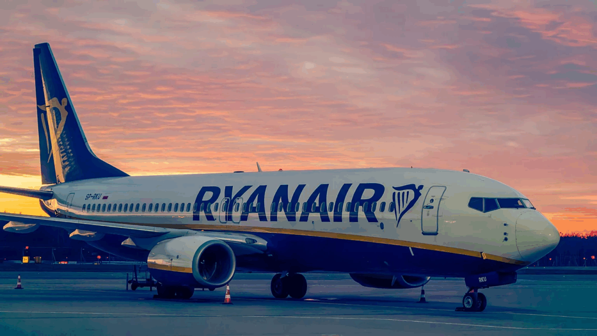 Η Ryanair προαναγγέλλει την αποχώρησή της και από το αεροδρόμιο Καλαμάτας: «Η Fraport αύξησε τα τέλη 400%»!