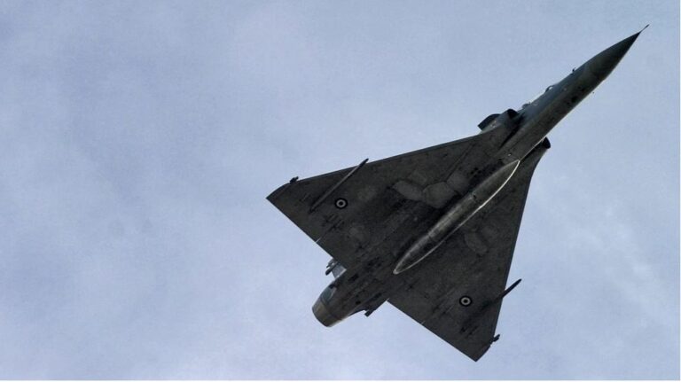 Βίντεο: Η Γαλλία αναβάθμισε τα ουκρανικά Mirage 2000 – Τώρα φέρουν βόμβες ακριβείας AASM Hammer
