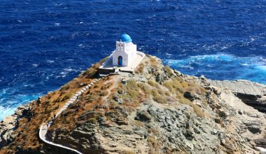Γαλλικό ταξιδιωτικό μέσο αποθεώνει την Σίφνο: «Διακριτικό κόσμημα των Κυκλάδων»