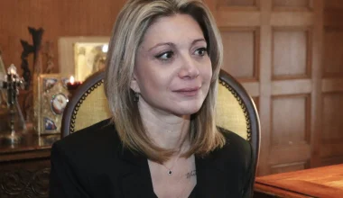 Μ.Καρυστιανού για όλα: «Θέλουμε μια διαφορετική Ελλάδα – Όχι να κάνουμε τα 2 σπίτια 15»