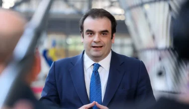 Αύξηση του ακατάσχετου ορίου στους τραπεζικούς λογαριασμούς στα 1.600 ευρώ ανακοίνωσε ο Κ.Πιερρακάκης – Εκλογές;