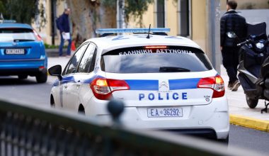 Χειροπέδες σε σπείρα Ρομά που παρίσταναν τους υπαλλήλους της ΔΕΔΔΗΕ για να εξαπατήσουν 38χρονο