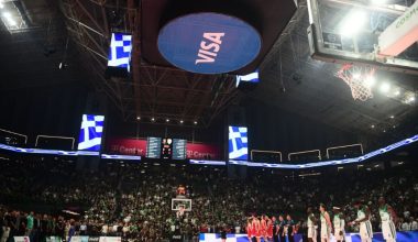 Μεγάλη ντροπή: Υβριστικά συνθήματα από τους οπαδούς του Παναθηναϊκού κατά την ανάκρουση του Εθνικού Ύμνου