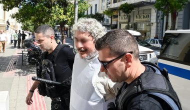Στα δικαστήρια Πατρών ο Τζέιμς Δαλαμάγκας: Αρνείται την κατηγορία και την έκδοσή του στην Αυστραλία