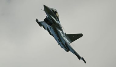Στον «πάγο» μέχρι νεωτέρας το γαλλογερμανικό μαχητικό FCAS: Έντονες διαφωνίες μεταξύ Ε.Μακρόν και Φ.Μερτς