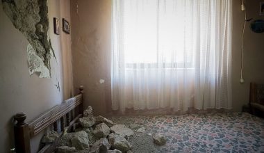 Σεισμοί στην Εύβοια: Τουλάχιστον 15 κατοικίες κρίθηκαν ακατάλληλες μετά τoυς ελέγχους
