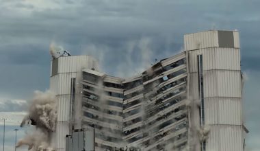 Εντυπωσιακή η έκρηξη σε ξενοδοχείο 19 ορόφων στο Τέξας: Κατέρρευσε σαν χάρτινος πύργος – Δείτε βίντεο